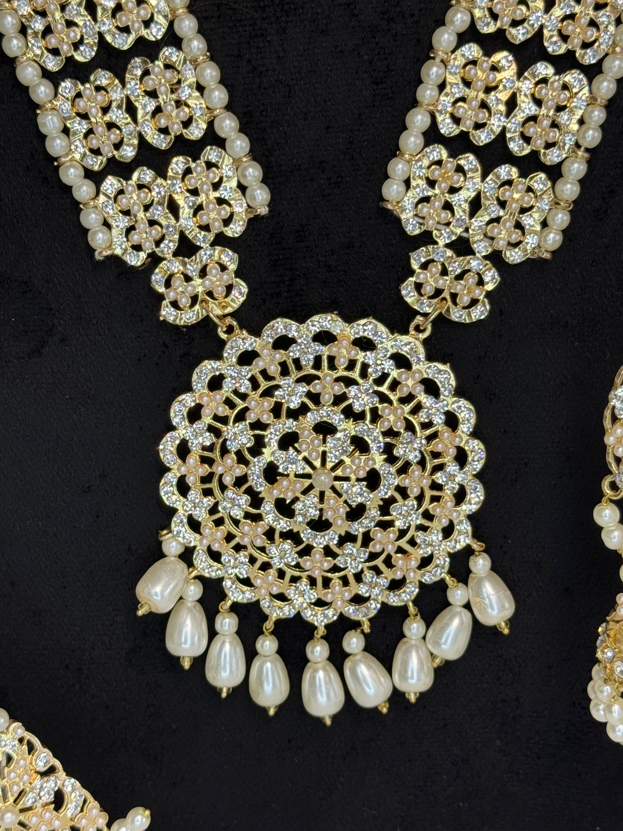 RANI SAAHIBA BRIDAL SET