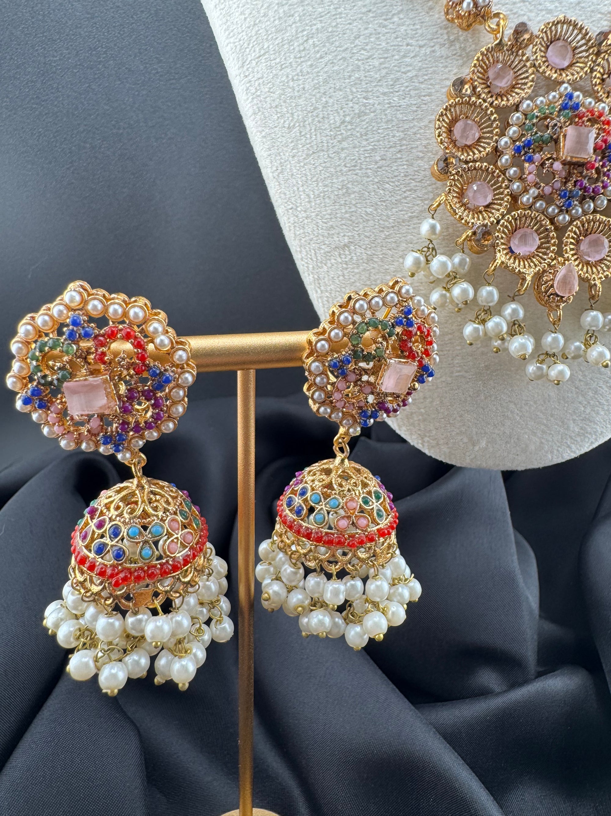 Navratna necklace set