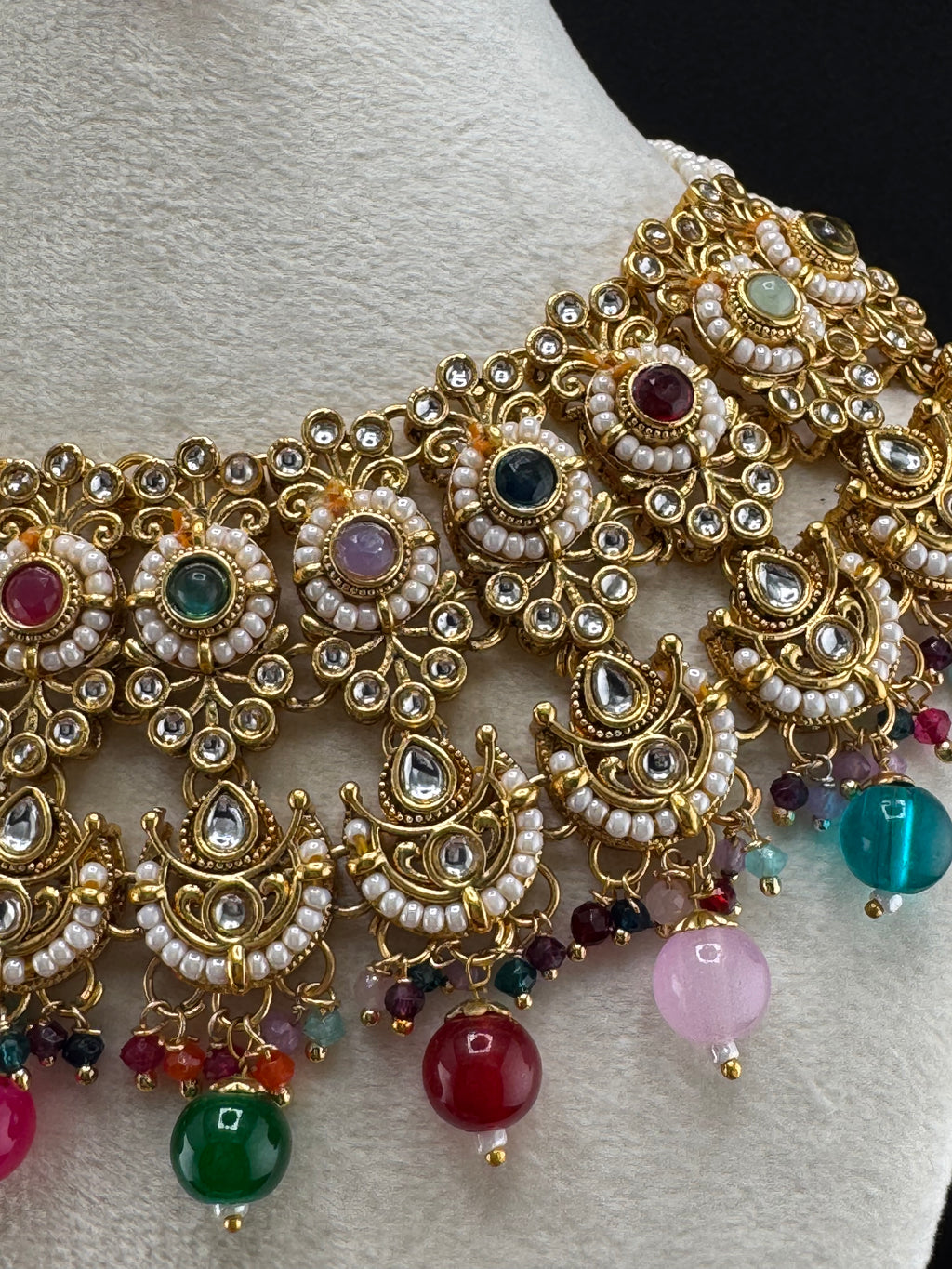 Rang Mahal Kundan Set