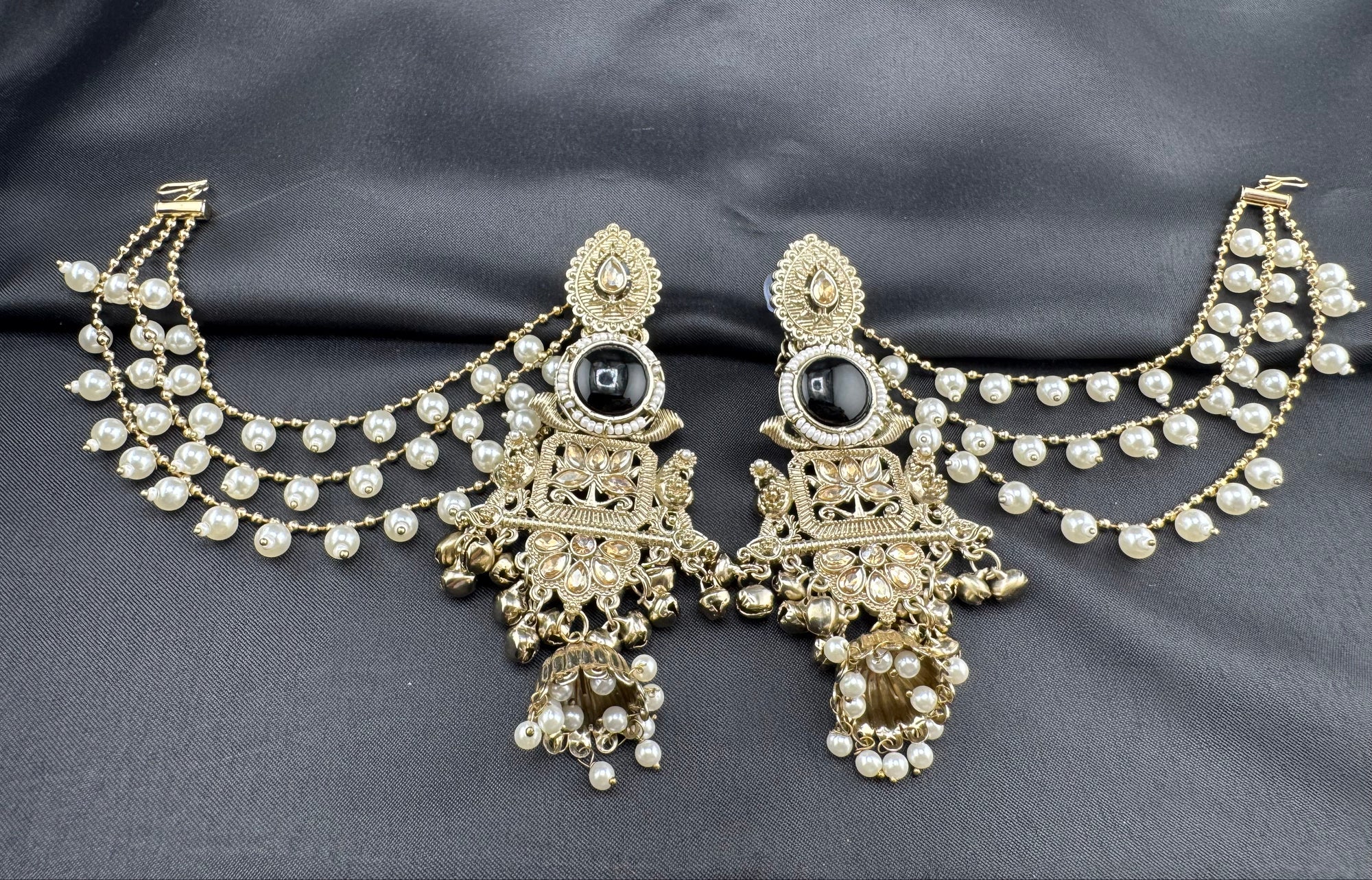 kashmiri jhumka with Sahara