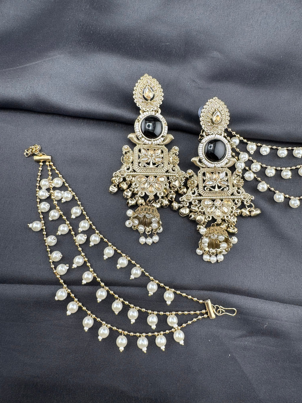 kashmiri jhumka with Sahara