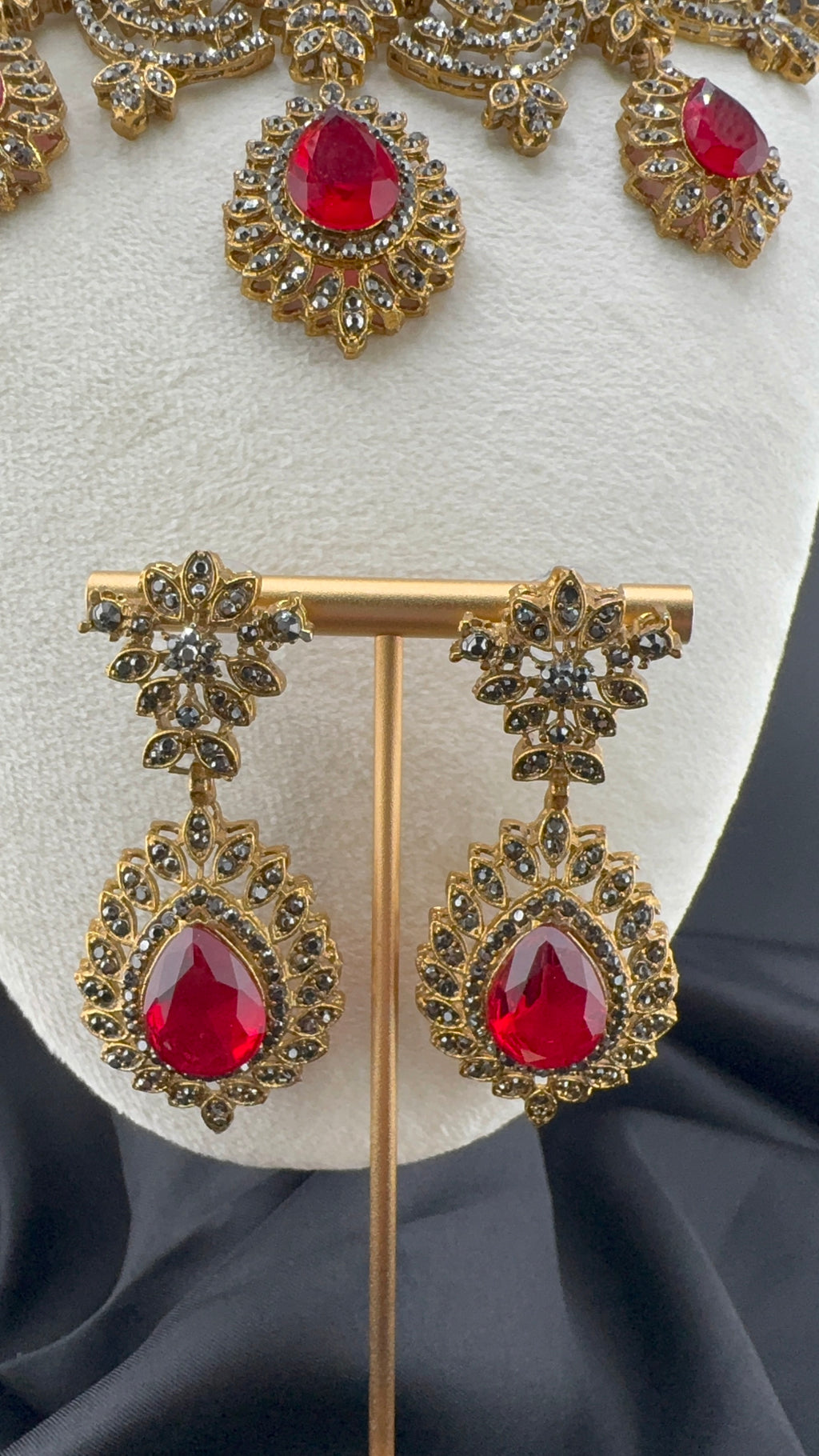 red gold set
