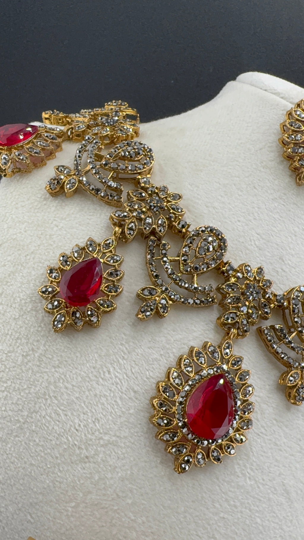 red gold set