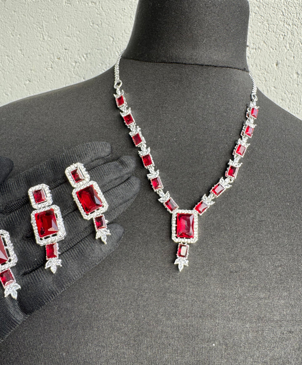 SILVER SET