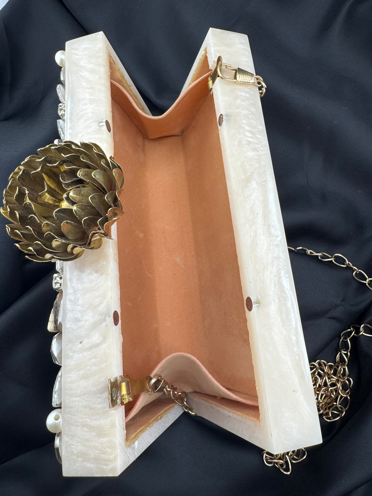 Pearl Élan Crystal Clutch