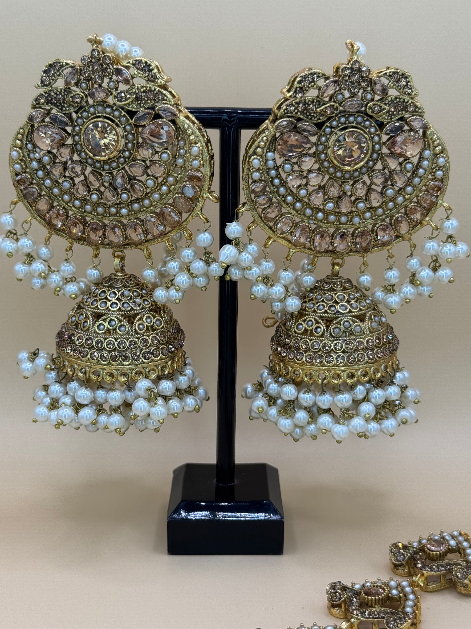 JHUMKA WITH TIKKA ANTIQUEGOLD