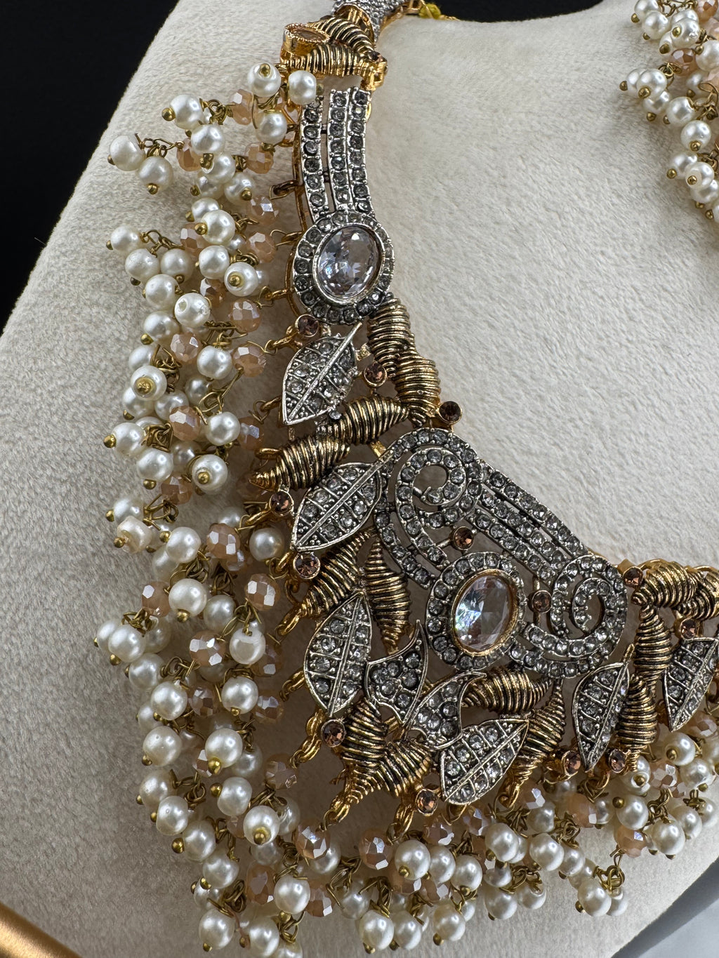 NECKLACE SET