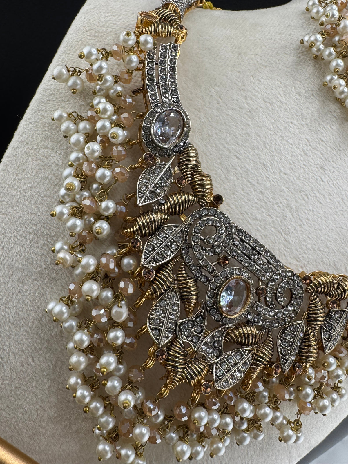 NECKLACE SET