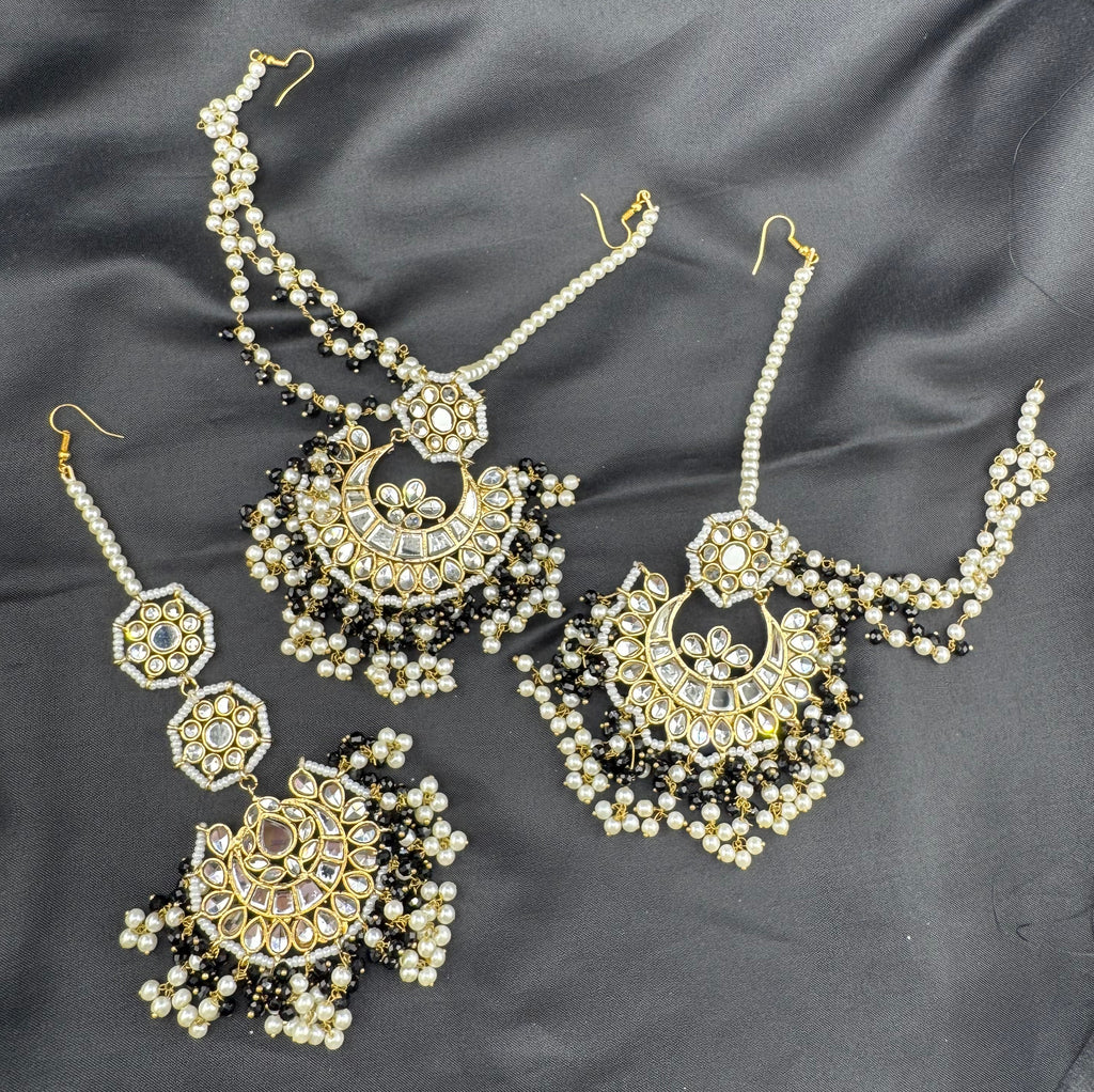kunden earrings with maang tikka