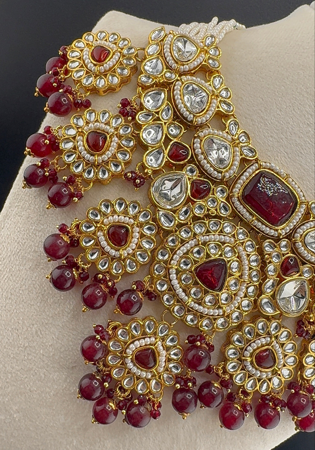 KUNDEN BRIDAL SET BURGUNDY GOLD