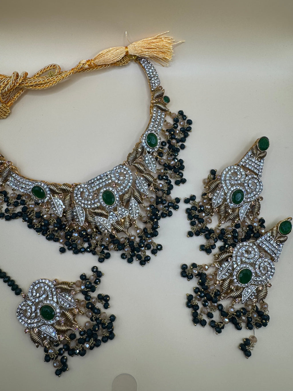 NECKLACE SET
