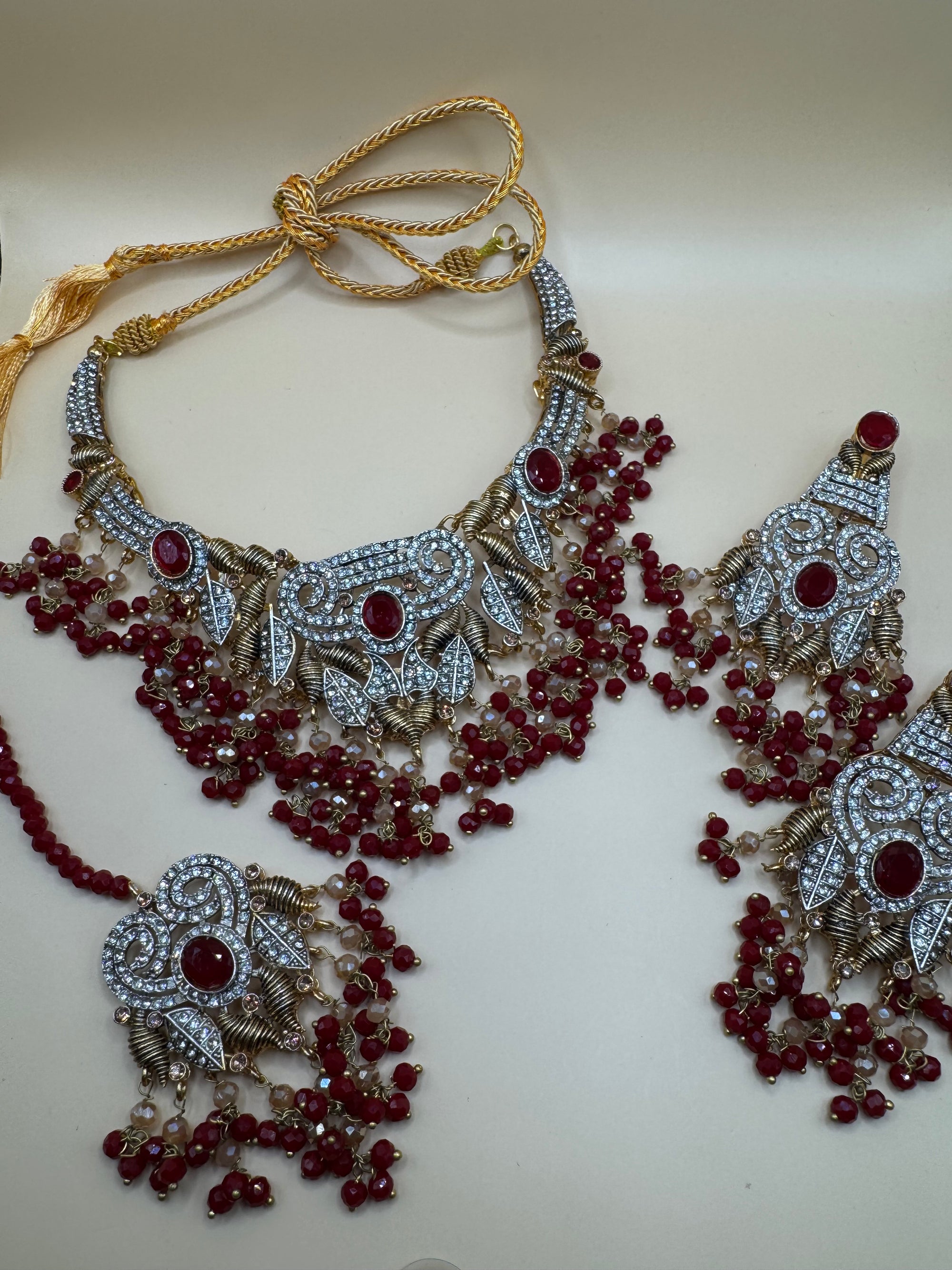 NECKLACE SET