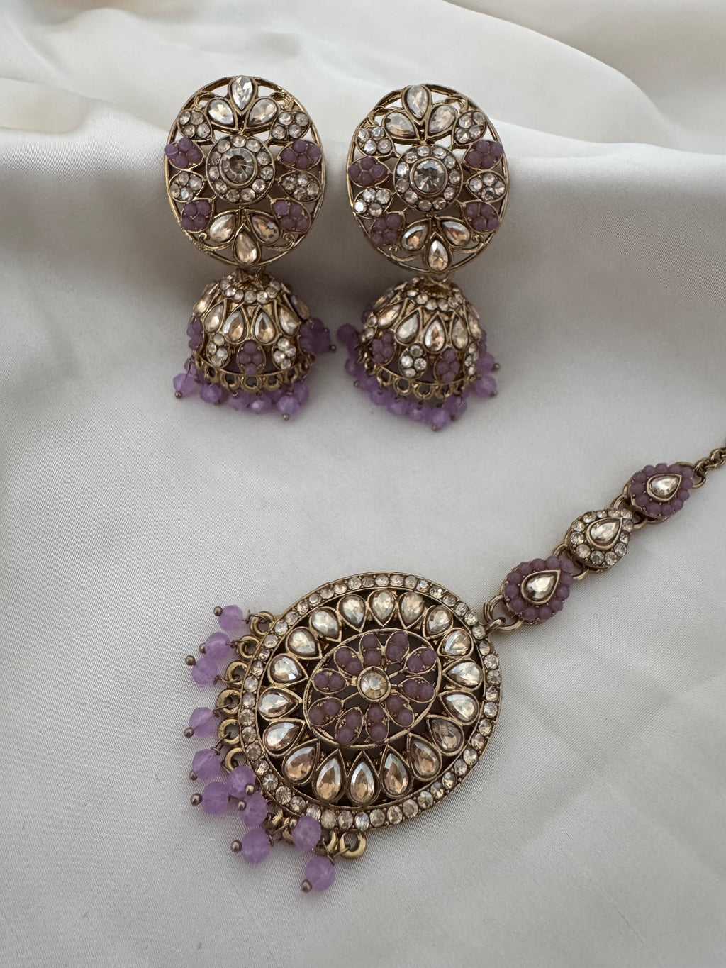 jhumkas with tikka set