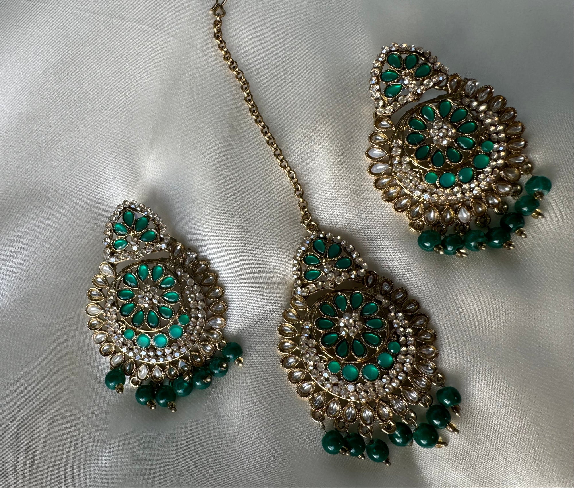 Earrings with Tikka Set