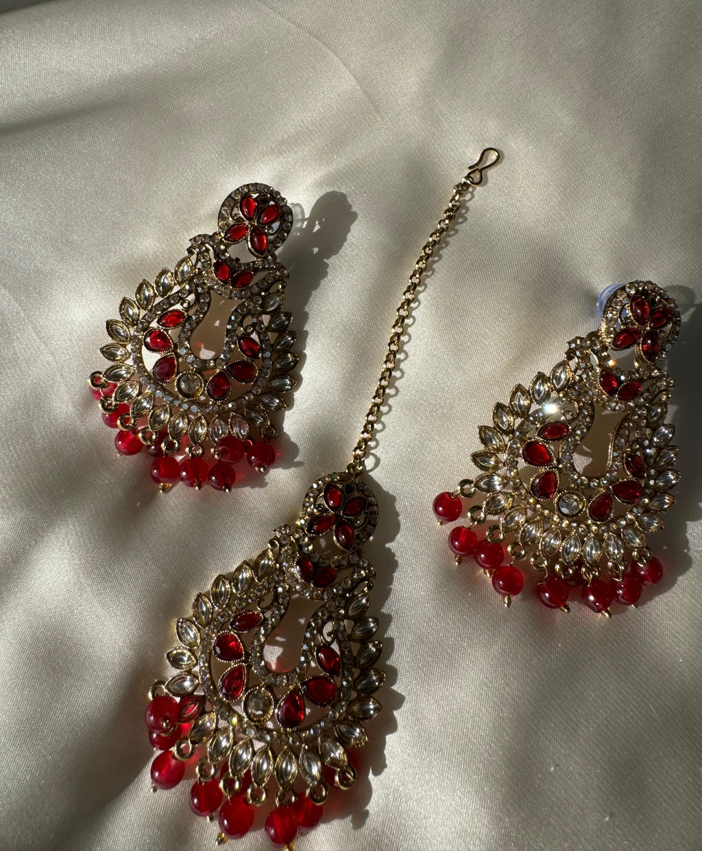 Chand bali earings with tikka