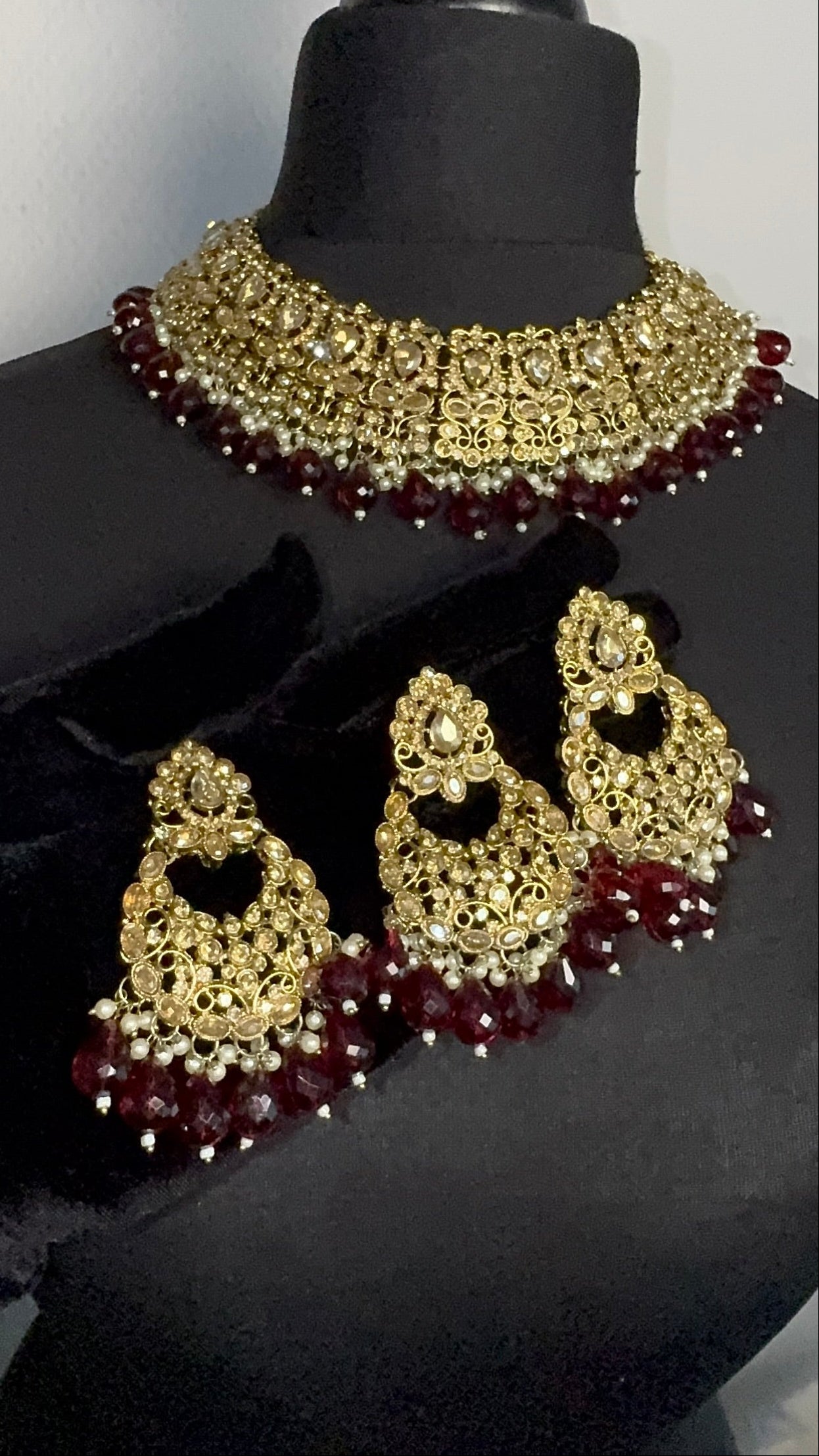 BURGUNDY GOLD SET