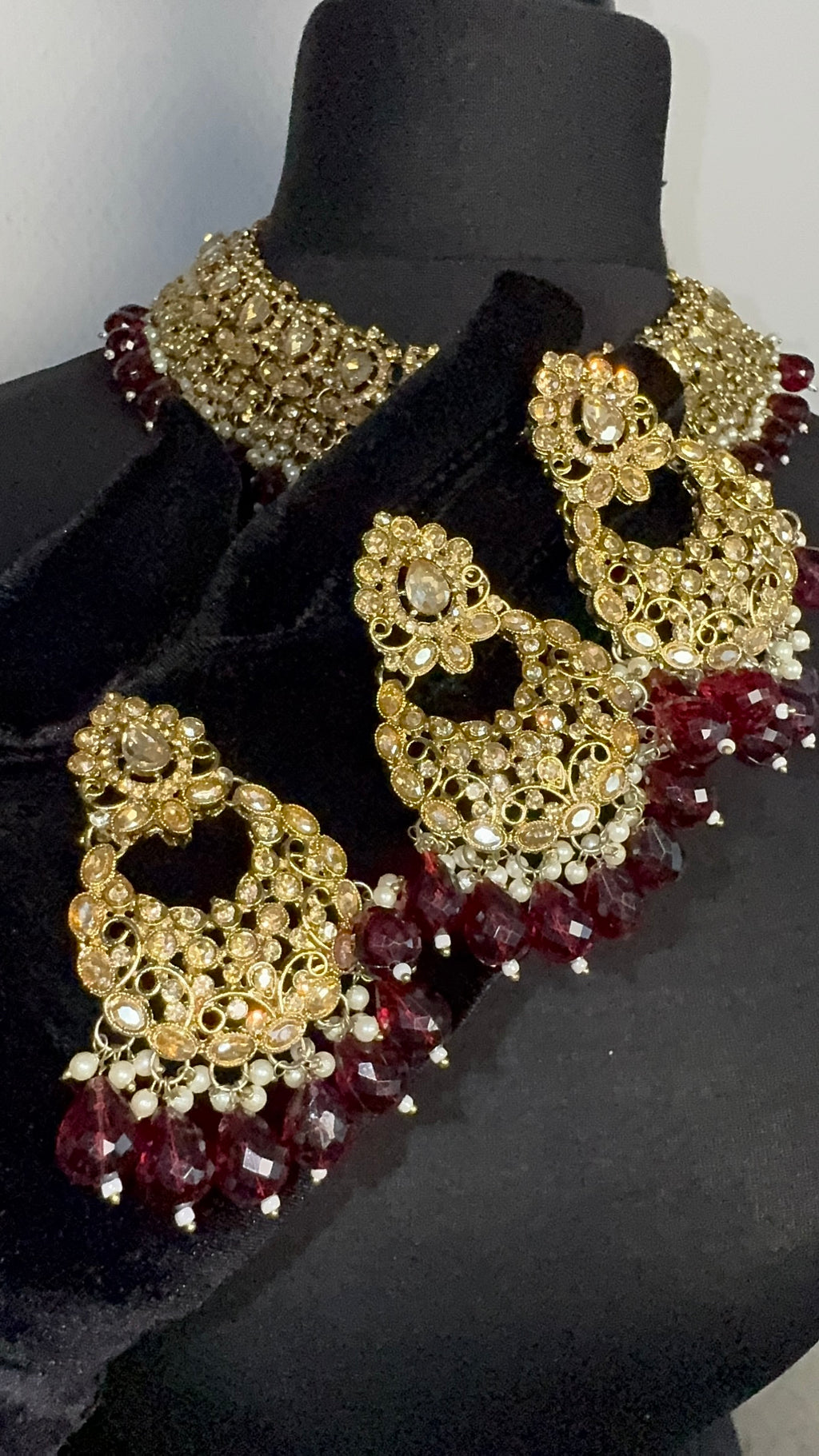 BURGUNDY GOLD SET