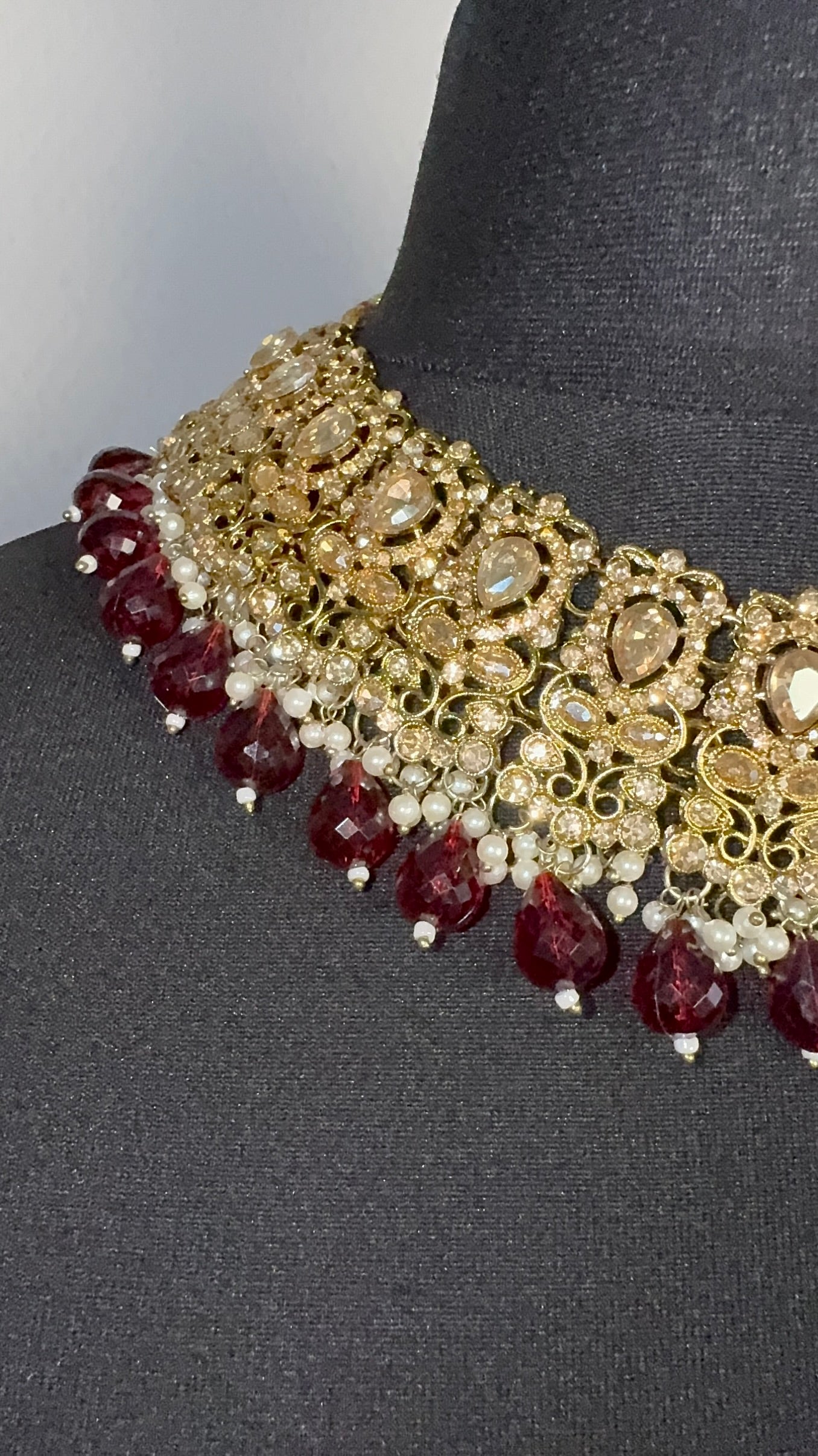 BURGUNDY GOLD SET