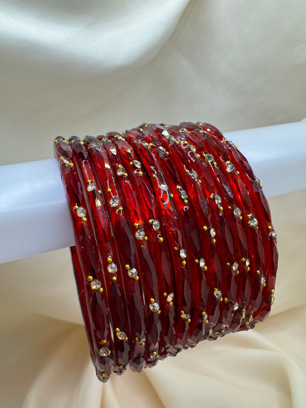 GLASS RAINDROP BANGLES ONE STONE