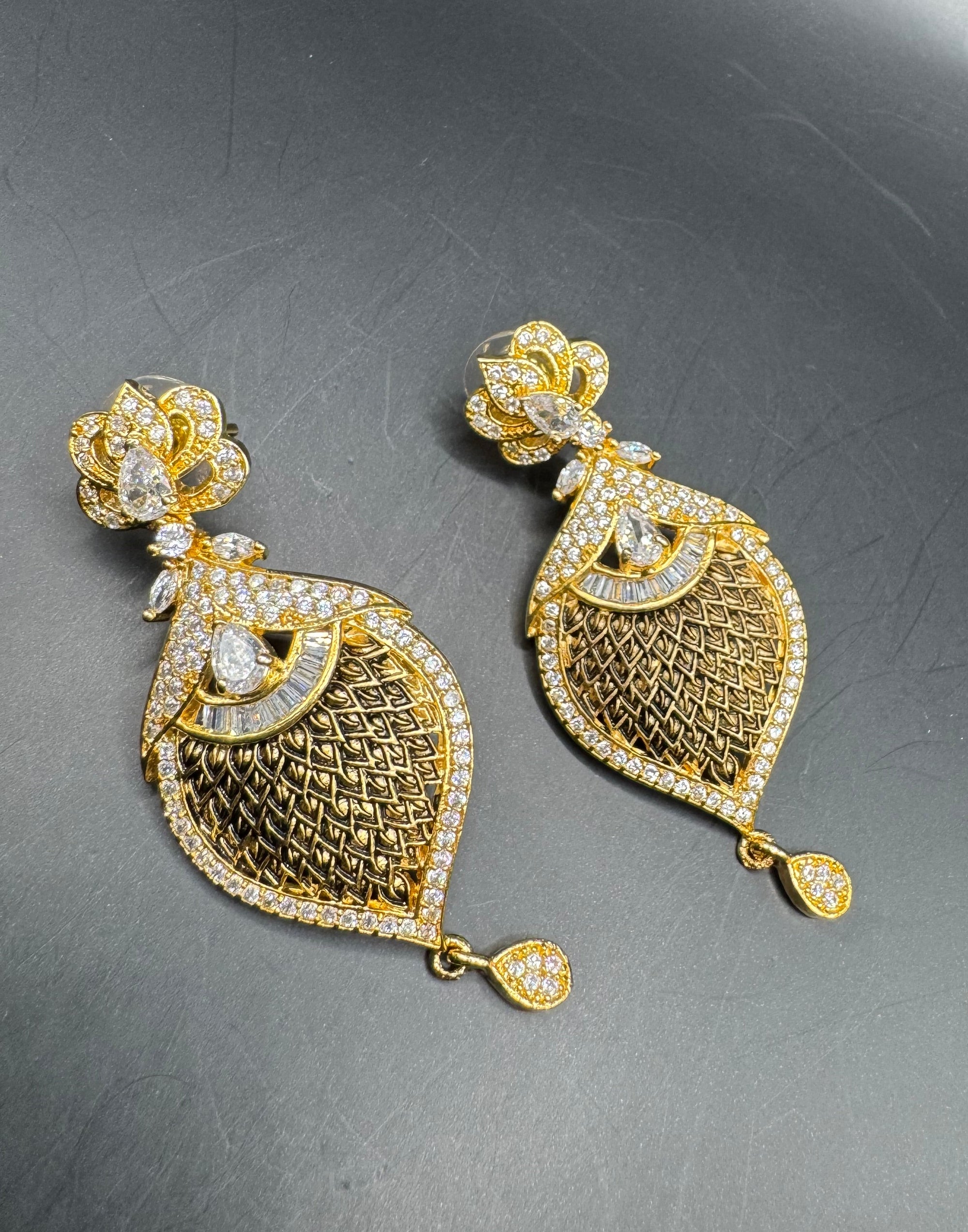Gold Mesh Drop Zircon Earrings