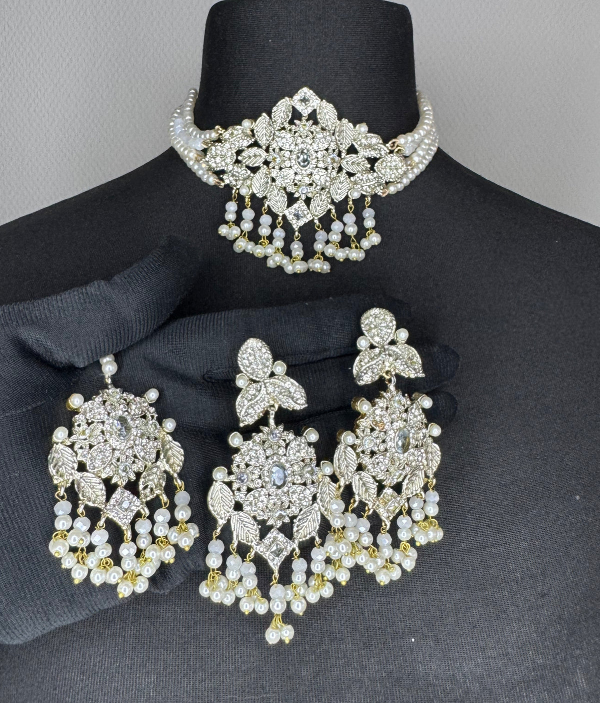 CHOKER SET SILVER GOLD