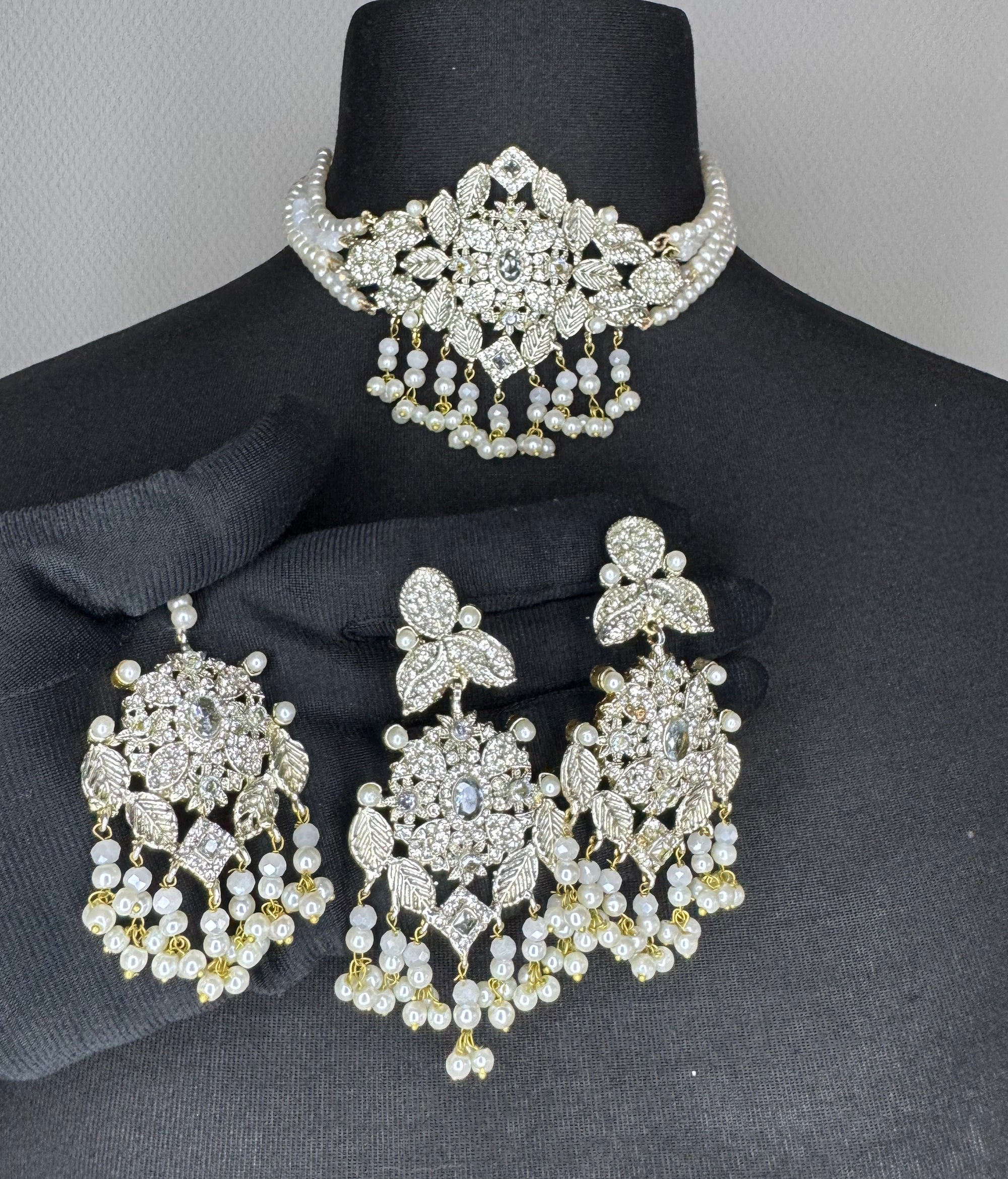 CHOKER SET SILVER GOLD