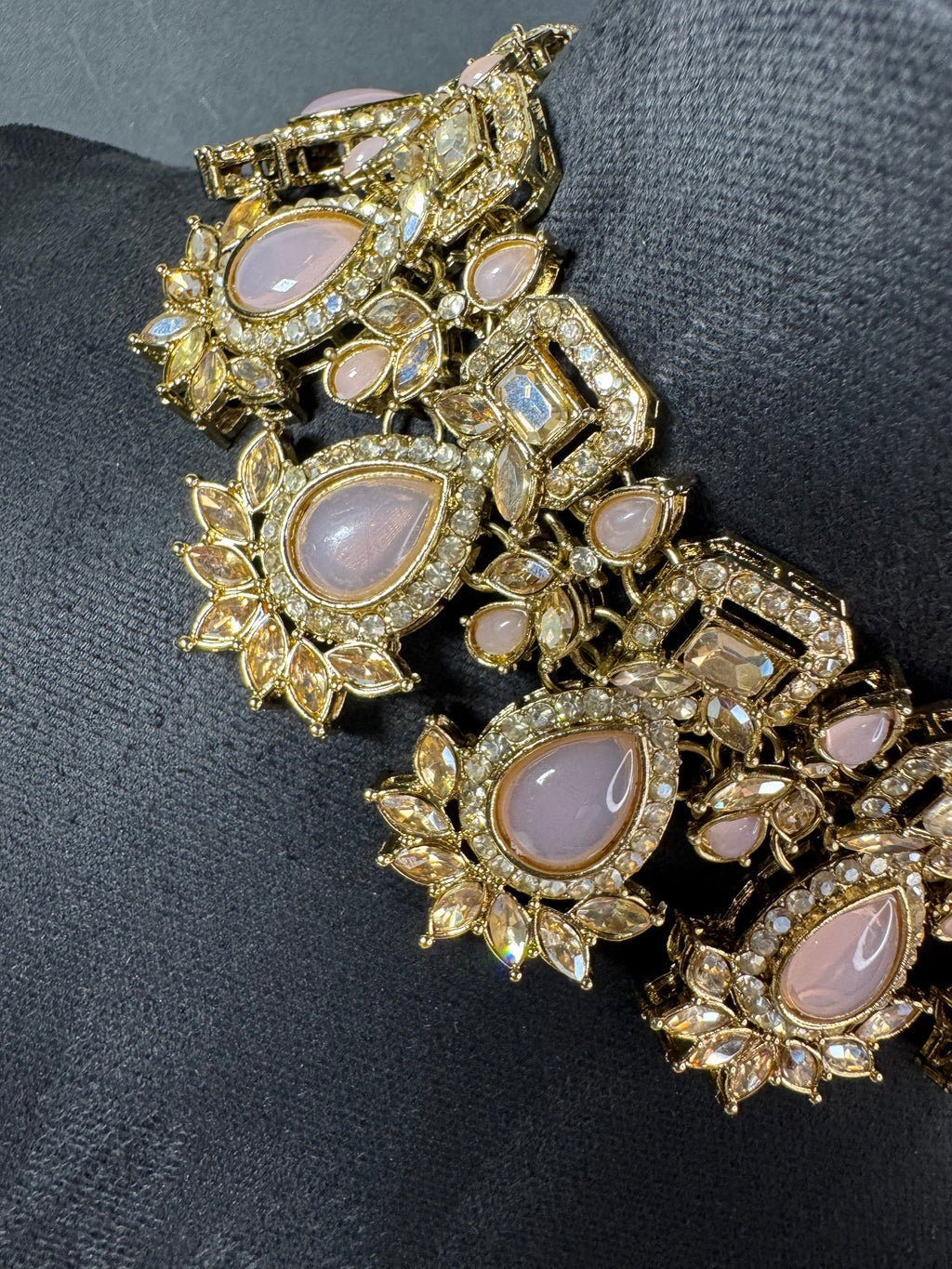 Zarina Choker Set