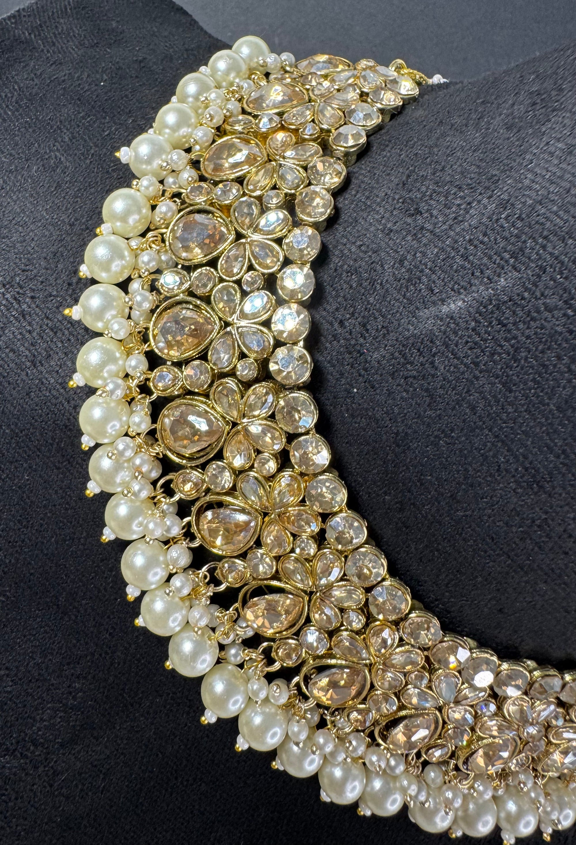 Noor Pearl Set