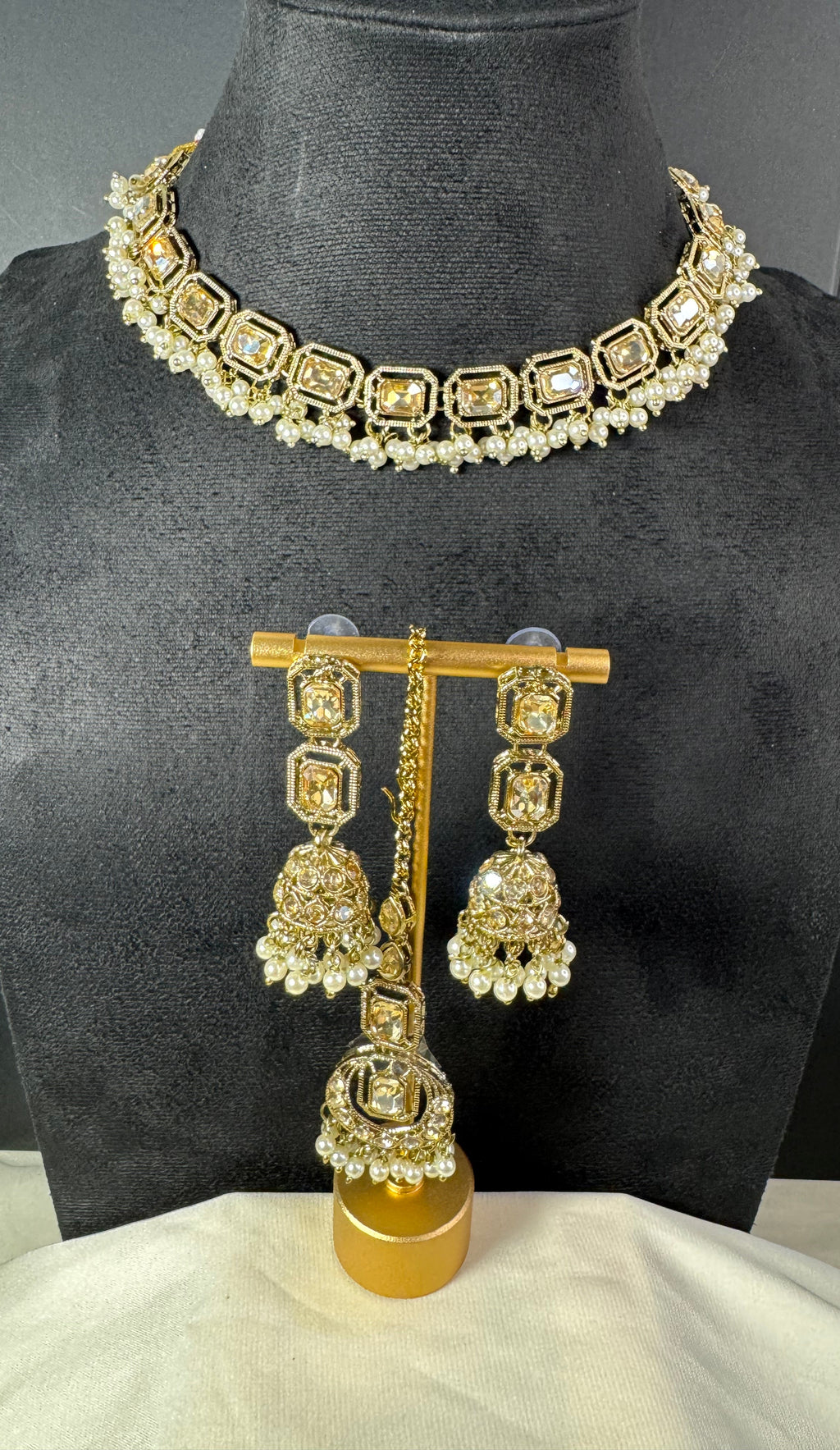 Zeenat Set