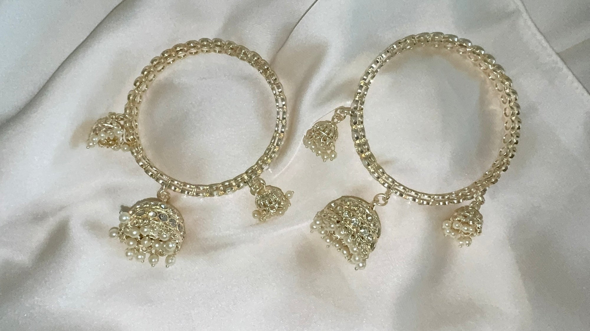 KUNDRN JHUMKA BANGLES