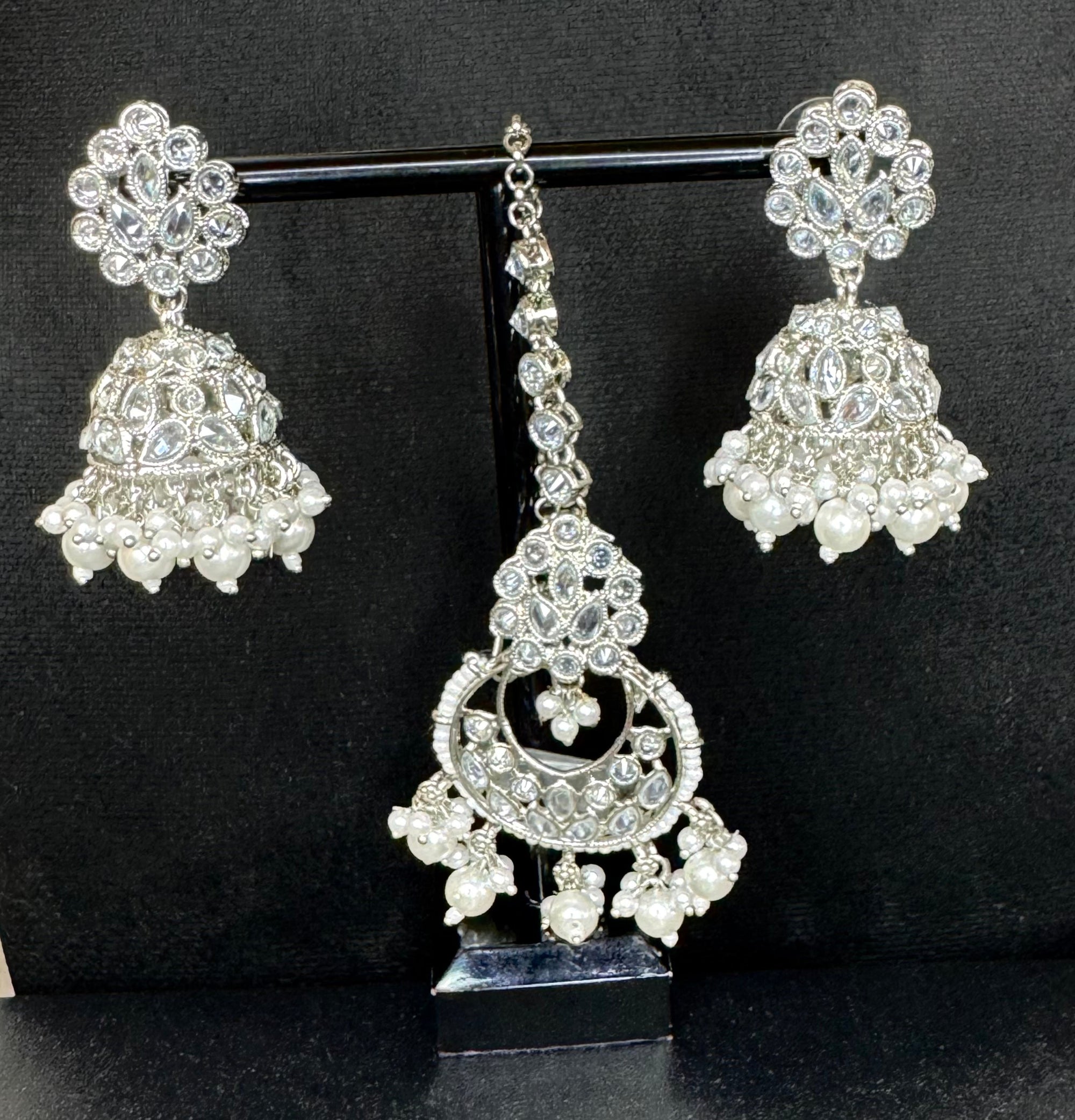 PEARLS NECKLACE SET