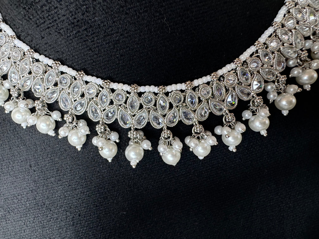 PEARLS NECKLACE SET