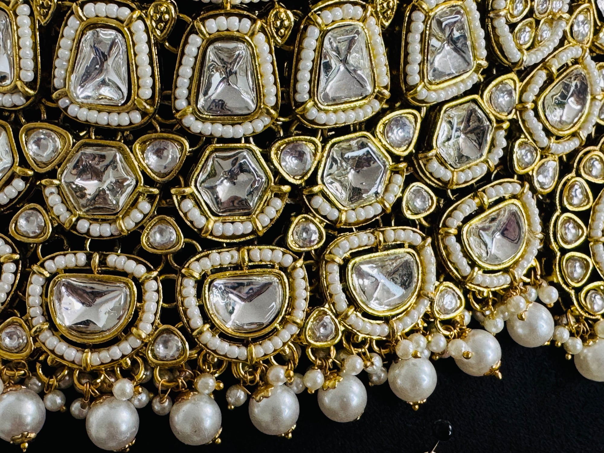 KUNDAN BRIDAL SET GOLDEN