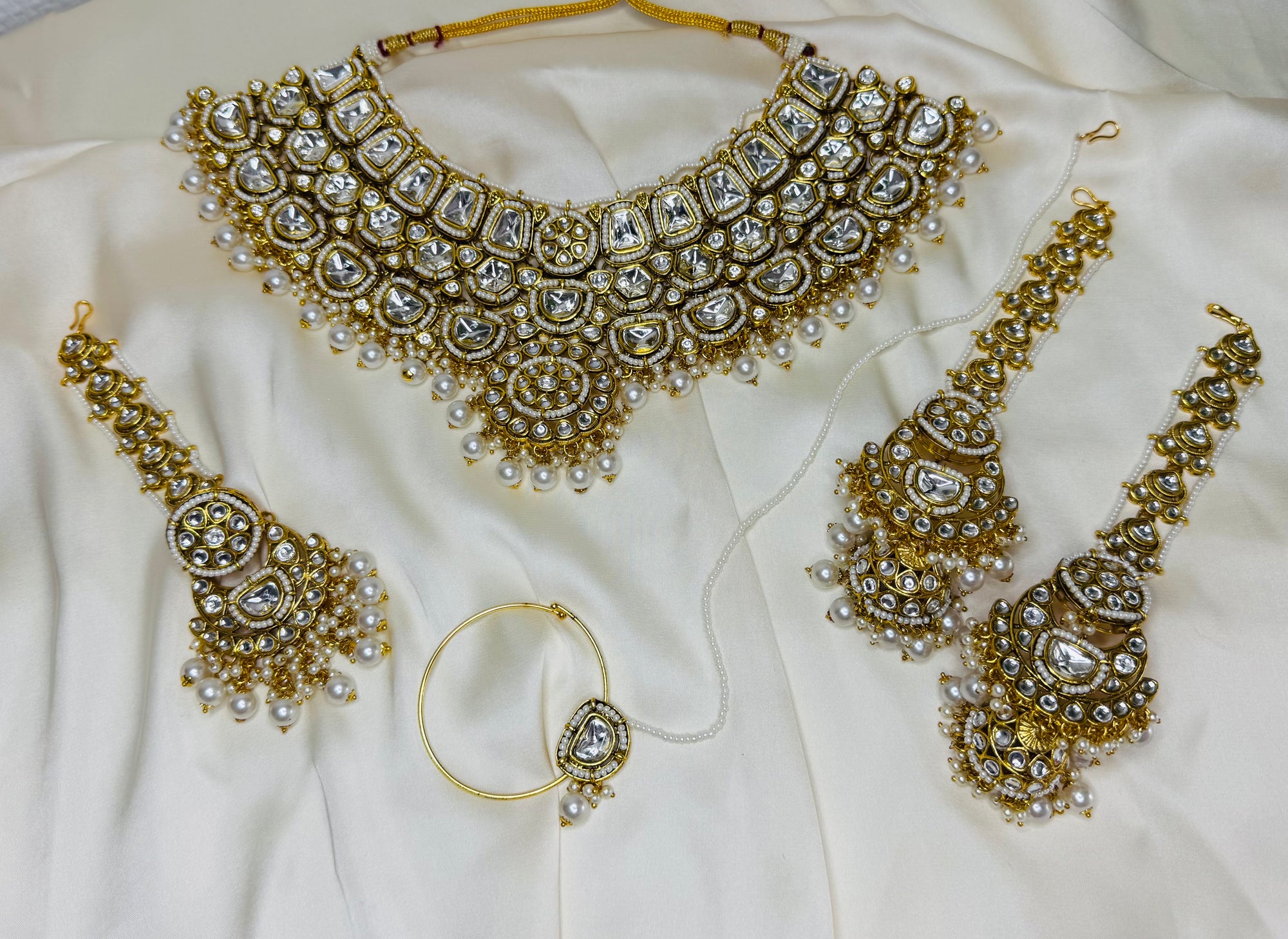 KUNDAN BRIDAL SET GOLDEN
