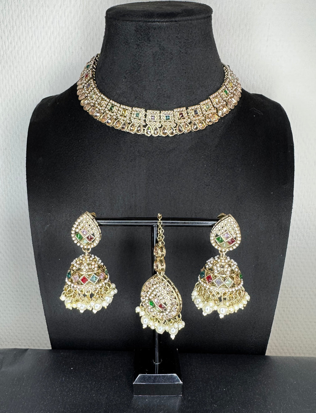 REVERCE AD SET MALTI STONES