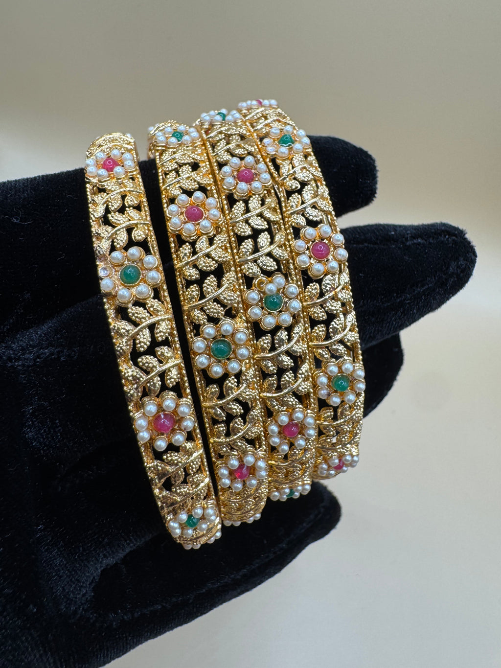 FLOWER BANGLES SET