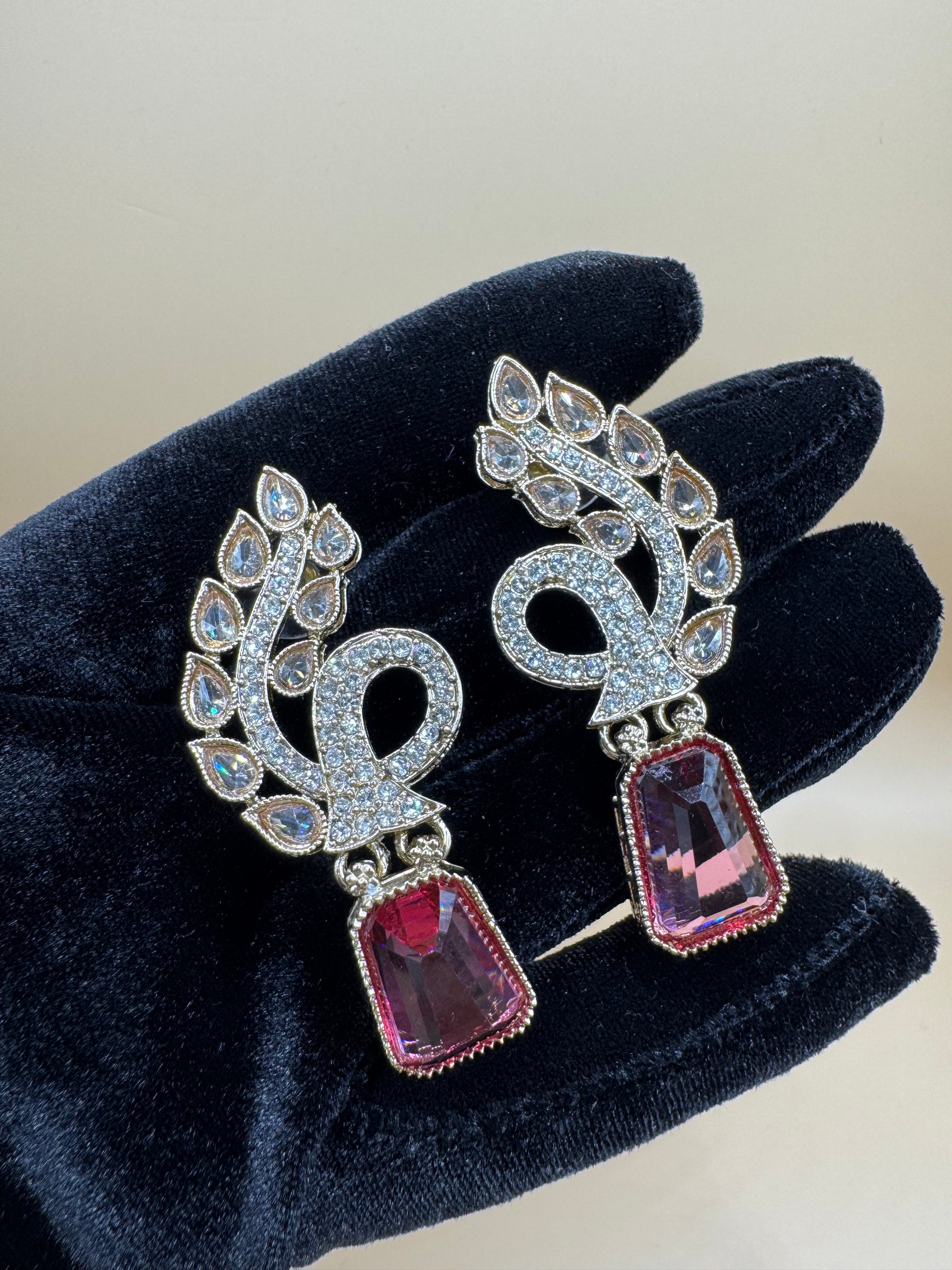 STONES EARRINGS