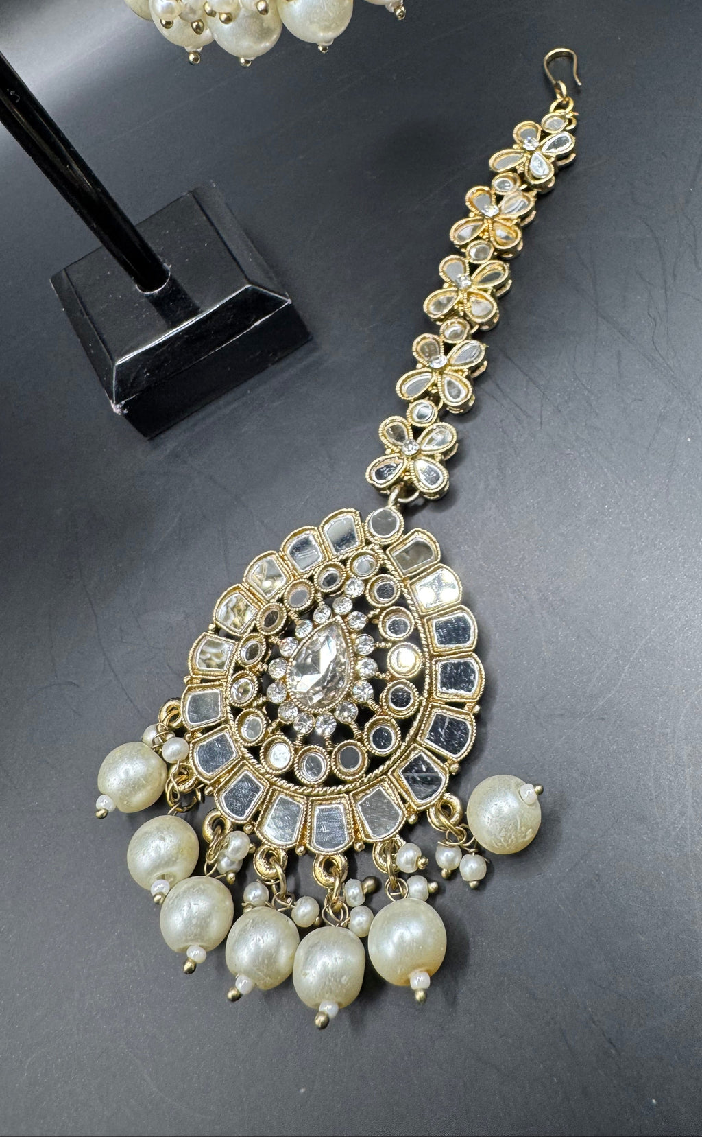 JHUMKA WITH TIKKA SET COPPERGOLD