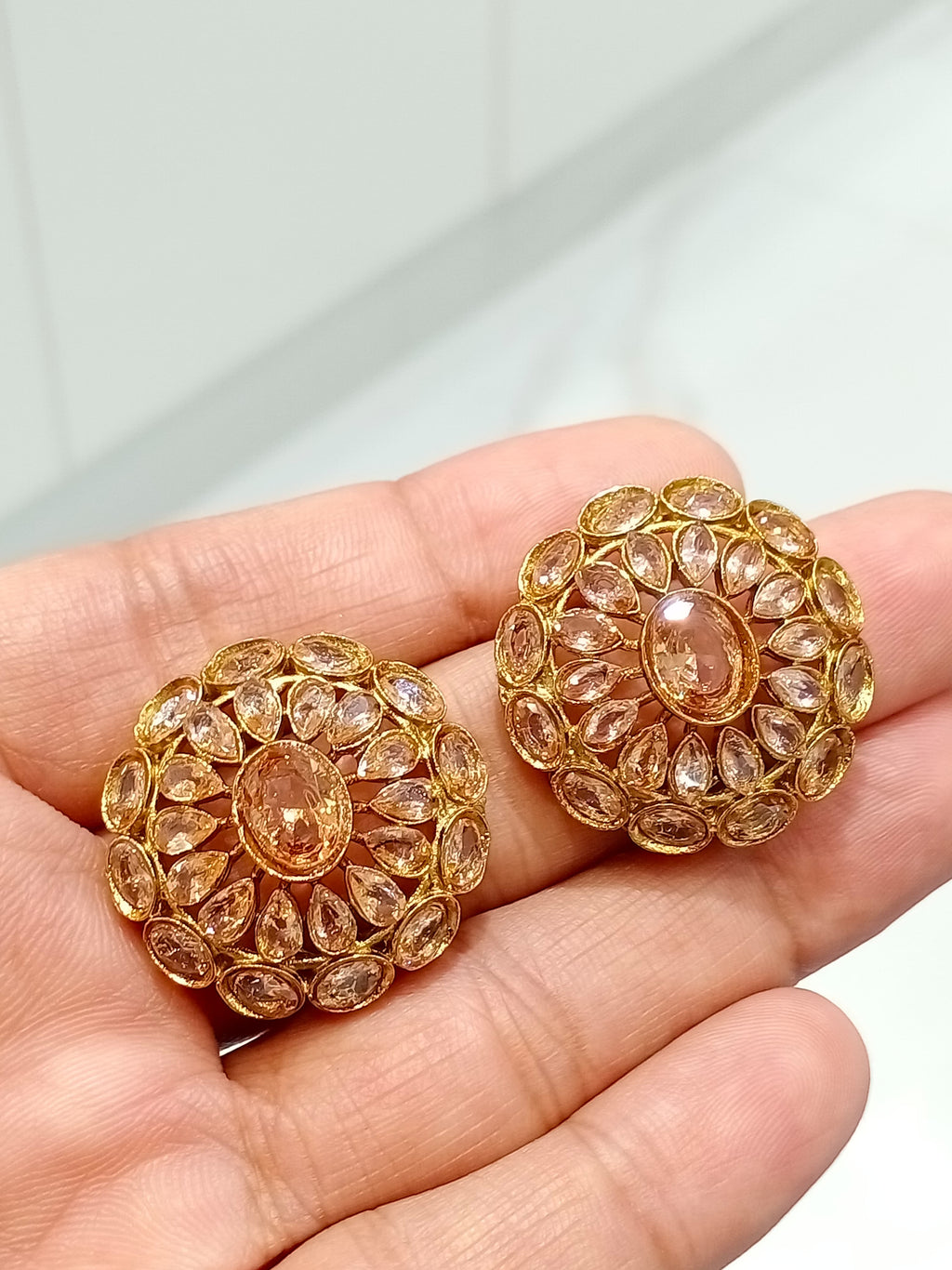Neelaya Earstuds