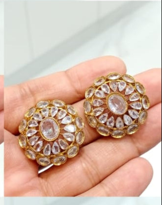 Neelaya Earstuds